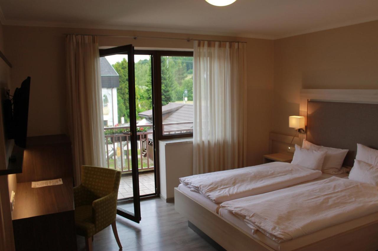 Landhotel Kastanienhof Georgenberg Exterior photo