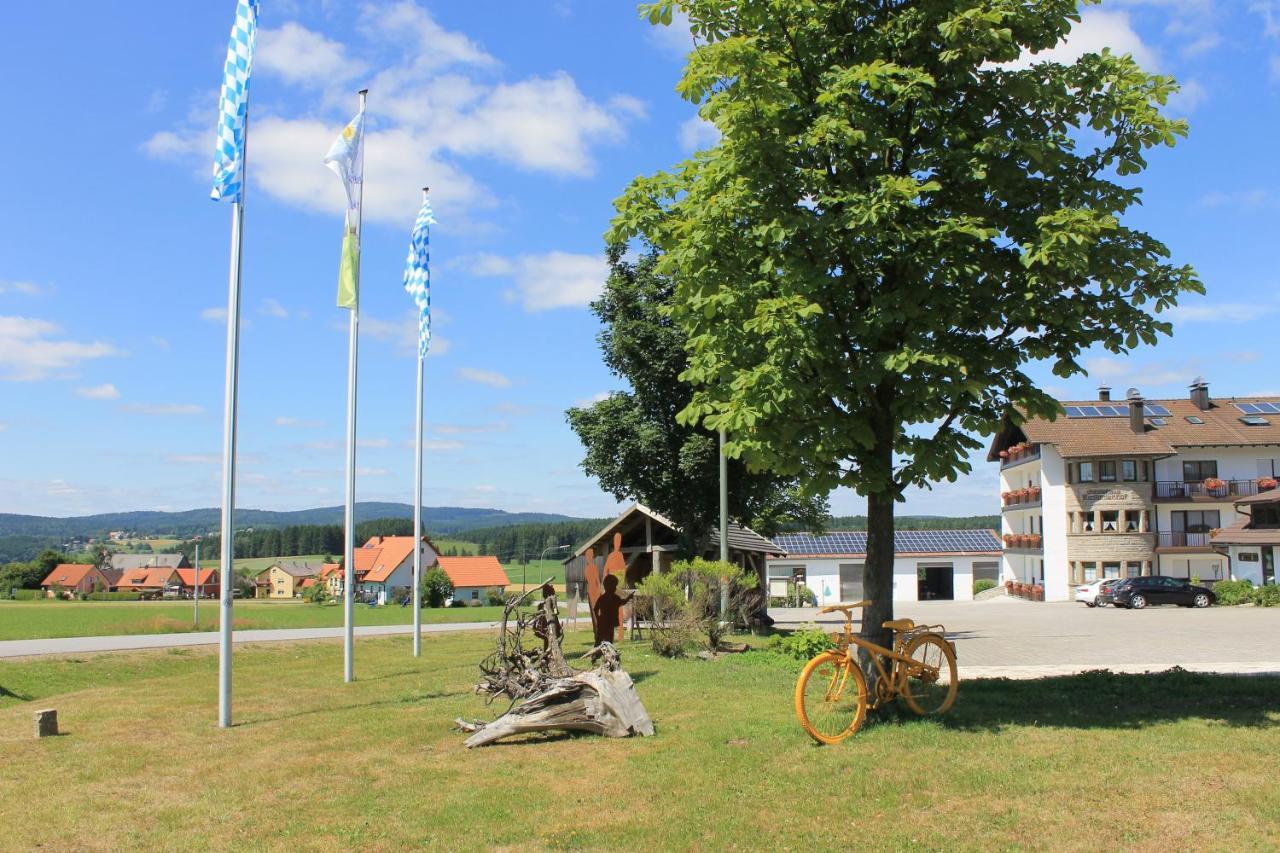 Landhotel Kastanienhof Georgenberg Exterior photo